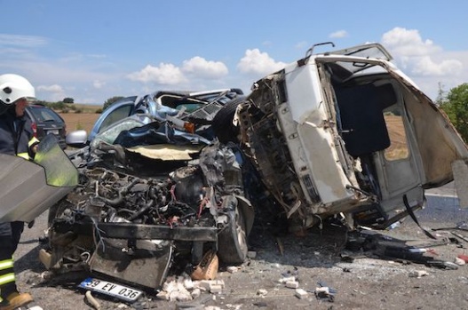 Malkara’da trafik kazası: 1 ölü, 2 yaralı