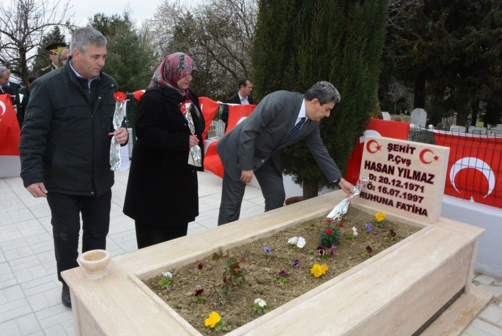 Altıntaş Köyü’ndeki Şehit Mezarlığı ziyarete açıldı