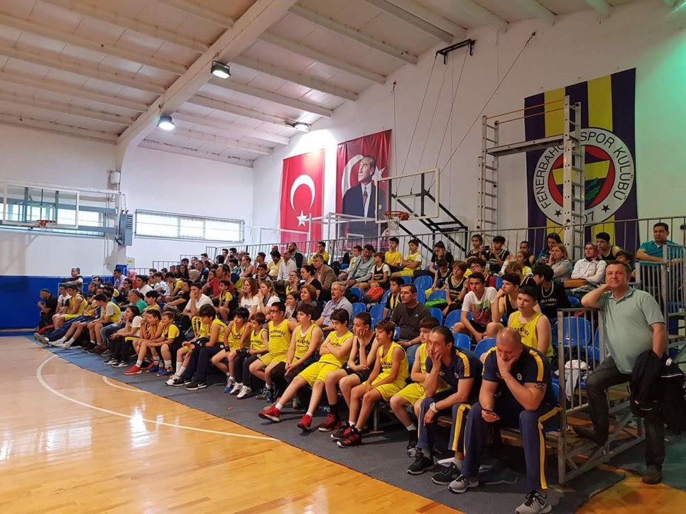 Fenerbahçe Spor Okulları Olimpiyatları yapıldı