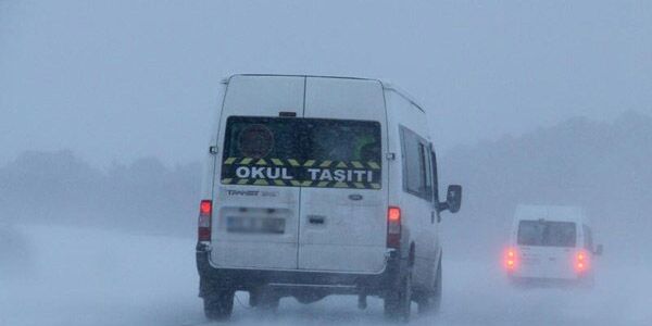 Kaymakamlıktan Öğrenci Servislerine Saat Ayarı
