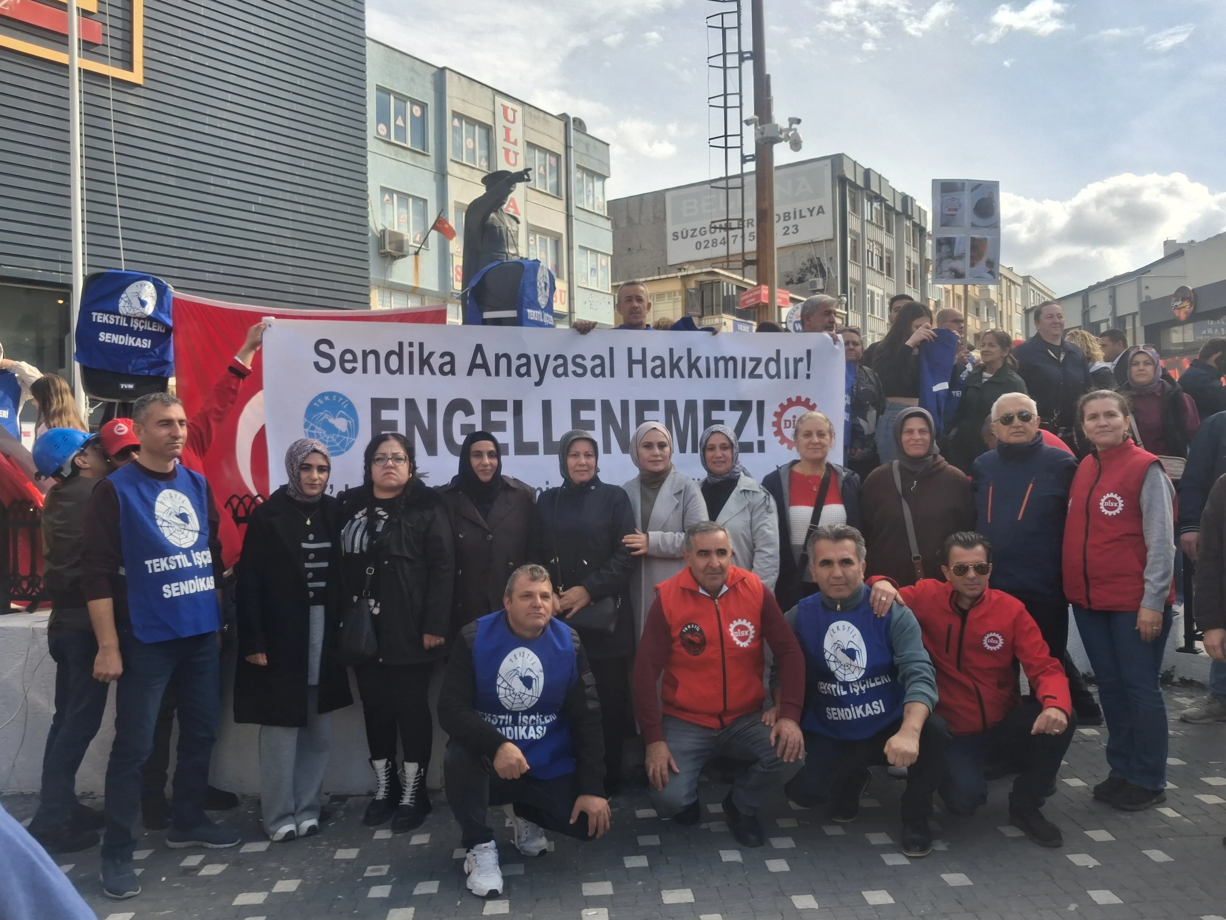 TYH Tekstil işçileri haklarını aradı