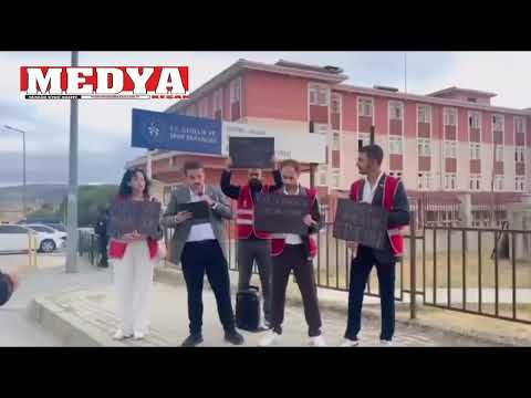 Bayır, öğrencilerin yurt sorununu dile getirdi