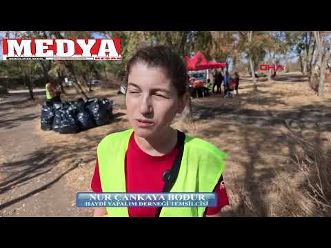 Dünya Temizlik Günü’nde 2 Saatte 63 Torba Çöp Topladılar
